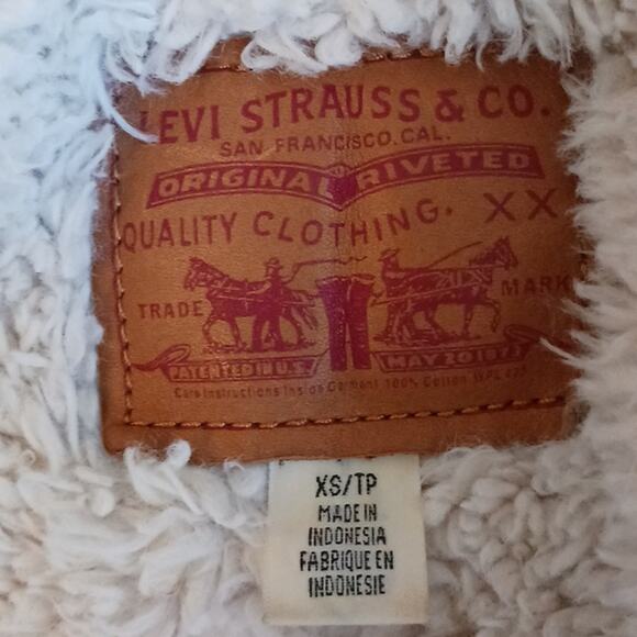 LEVI'S Denim Jacket Sherpa Woman's Sz XS Blue Short Cropped Fleece Jean Western - Picture 7 of 16